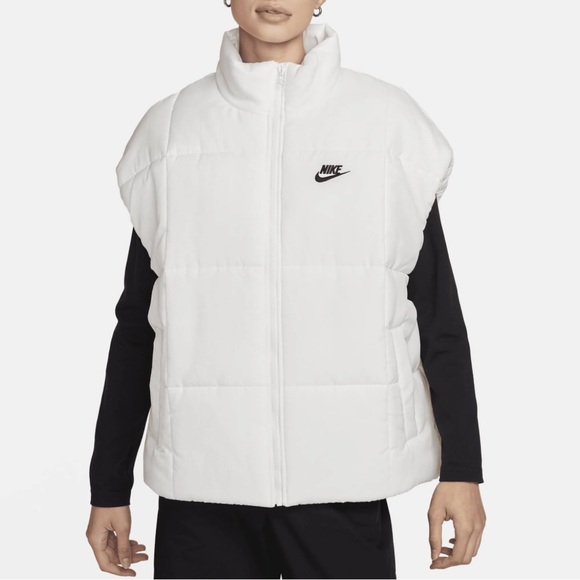 Nike puffer Vest - Picture 1 of 9